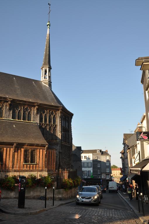 Chambres Chez L'Habitant Capucine Honfleur Exterior photo